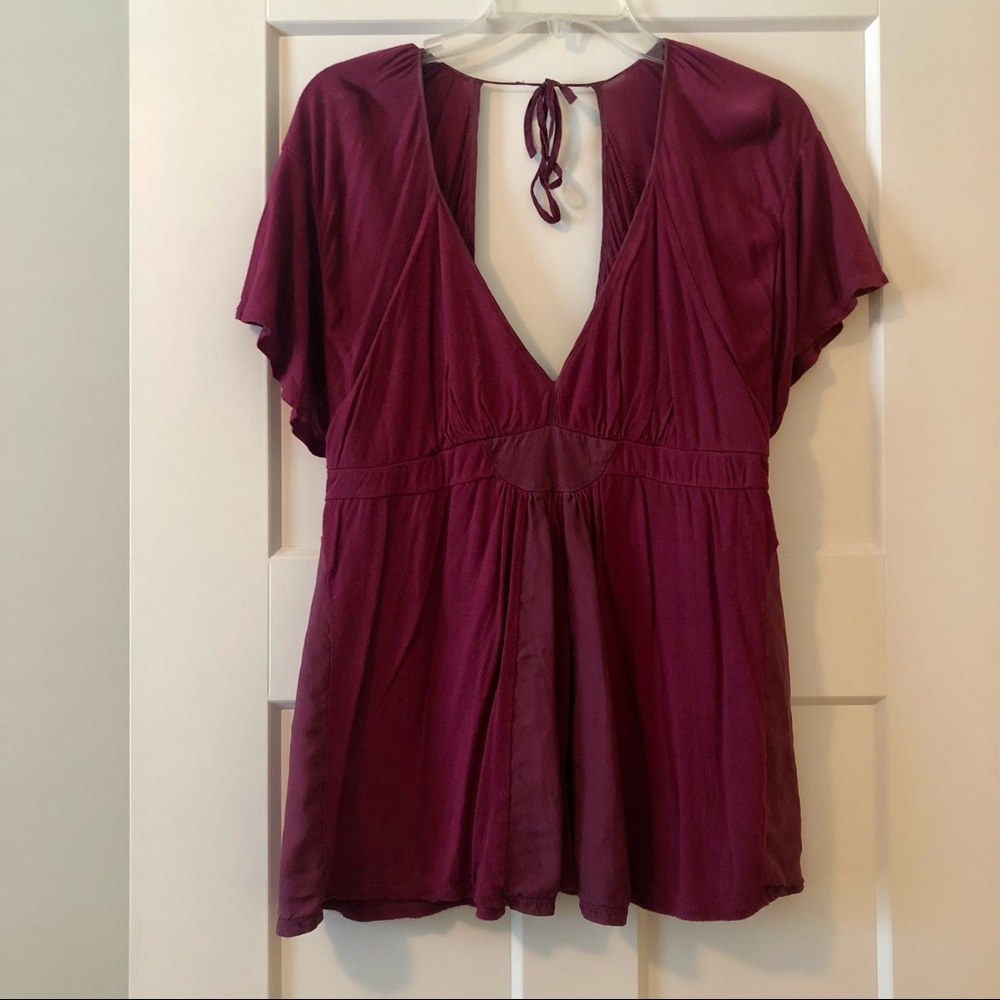 BCBGeneration Burgundy Deep V-Neck Open Back Blouse Flowy Sleeve Size L